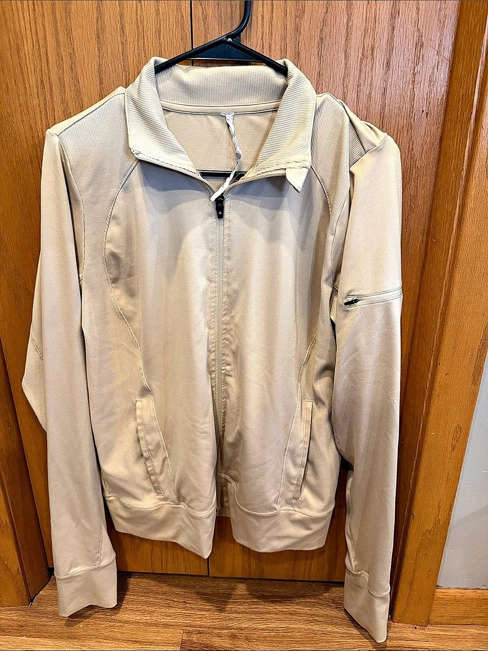 Lightweight Zip Jacket in Beige Size Large
